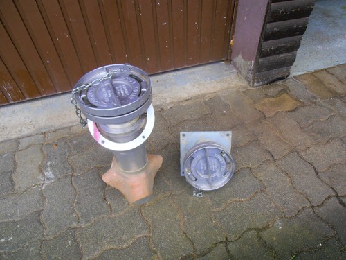 Schwenkbarer pelletstutzen mit - schwenkbarer,